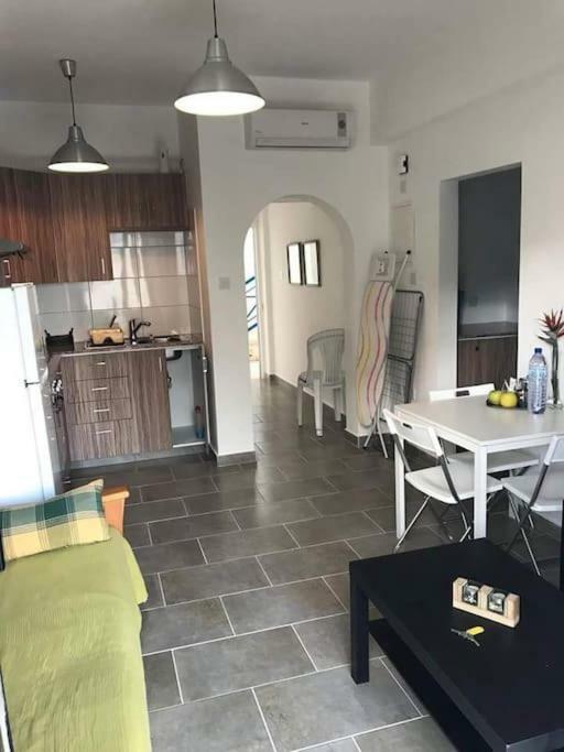 Dhekelia Diamond Lägenhet Larnaca Exteriör bild